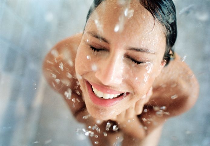 Prenez-vous une douche tous les jours? Voici comment vous pouvez réduire vos coûts énergétiques à ce niveau