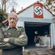 Hitlerfanaat (77) krijgt jaar cel voor versieren huis met nazisymbolen en brengen van Hitlergroet