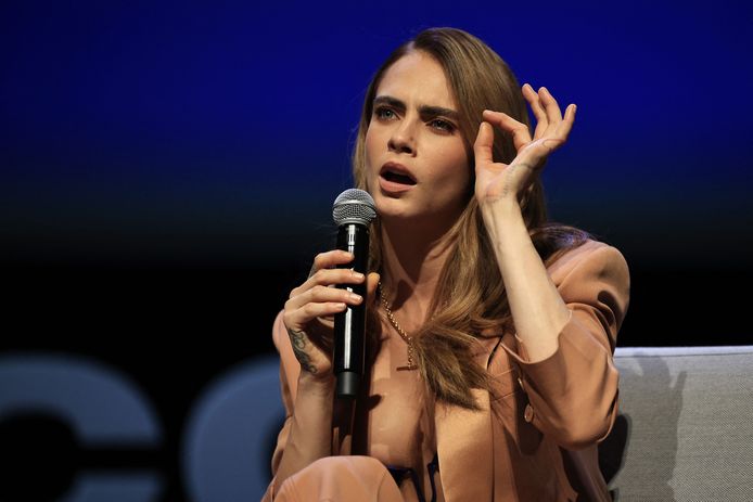 Brits model en actrice Cara Delevingne tijdens de presentatie van haar nieuwe documentaire 'Planet Sex'