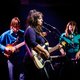 Angel Olsen in Paradiso: een te karige avond voor iemand met zo’n geweldig oeuvre ★★★☆☆