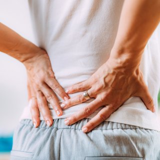 Sporten als pijnstiller: deze bewegingsoefeningen helpen tegen rugpijn