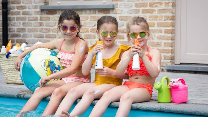 Opletten met parfum en aloë vera, dermatoloog Thomas Maselis test 12 zonneproducten voor kinderen