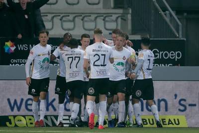 Almere City - TOP Oss gestaakt, heel veel goals in Den Bosch en Eindhoven