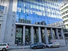 Une policière dans un état critique après avoir été agressée par un suspect dans le complexe cellulaire de la police fédérale