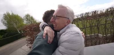 Vlogger Giovanni Latooy koopt villa in Sint Willebrord voor meer dan 2,5 miljoen euro: ‘Het huis is 