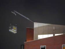 TERUGLEZEN | Woningen in Houten ontruimd vanwege glazenwassersbak, windkrachtrecord op Domtoren