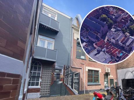 Fundaparel: in dit Zwolse steegje zit een groot appartement met dakterras 'verstopt'