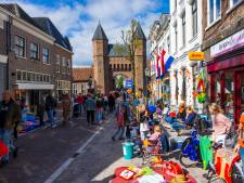 Verdwijnt de kleedjesmarkt op Koningsdag in de Amersfoortse binnenstad? ‘Het moet anders’