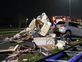 Auto rijdt dwars door caravan op de A58 bij Breda