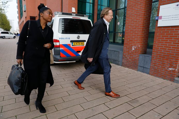 Advocaat Natacha Harlequin hoorde pas na het voorval tijdens de wedstrijd FC Den Bosch-Excelsior, dat ook haar zoon vrijwel dagelijks racistische opmerkingen naar zijn hoofd krijgt.