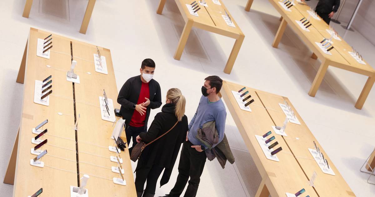 Apple pays more US store employees |  Abroad