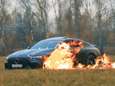 YouTuber steekt expres zijn nieuwe Mercedes-AMG in brand
