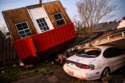 Des tornades font au moins 25 morts dans le Mississippi, Biden ordonne le déploiement de l'aide fédérale