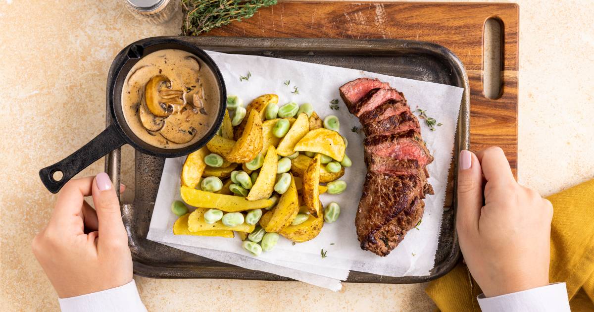 Wat Eten We Vandaag: Biefstuk met champignonsaus en aardappelpartjes - Provinciale Zeeuwse Courant