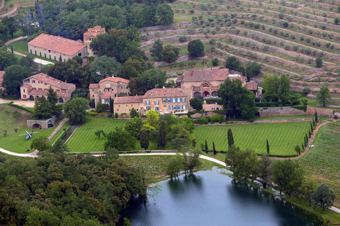 Een foto van Chateau Miraval, de wijngaard van Brad Pitt en Angelina Jolie.