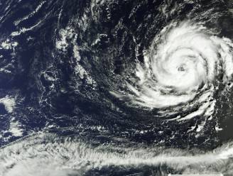 Ierland zet zich schrap voor orkaan Ophelia: mogelijk zwaarste storm sinds 1961