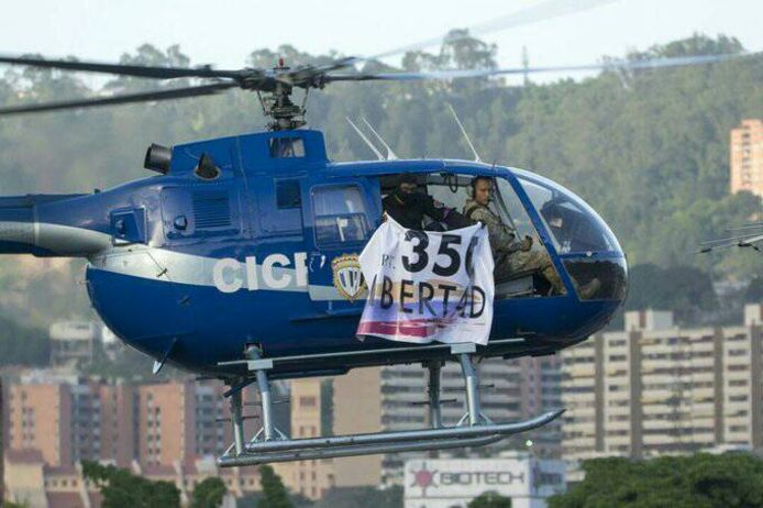 De helikopter waar de aanval mee is gepleegd.
