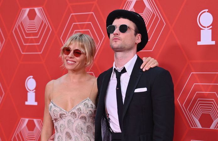 Sienna Miller e Tom Sturridge