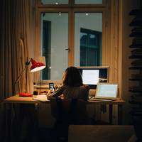 Zelfgebouwd spel overtuigt jonge meisjes om seksuele handelingen te stellen voor de camera: ‘Zeer zorgwekkende tendens’