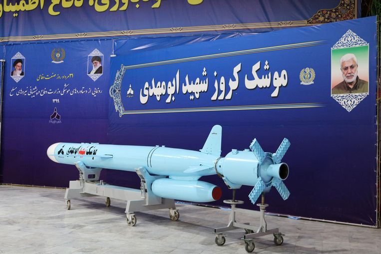Iran presenteerde in augustus een nieuwe raket. (20/08/2020) Beeld VIA REUTERS