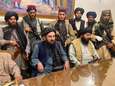 Taliban roepen vanuit paleis in Kaboel overwinning uit: “Welk regime er nu komt zal binnenkort duidelijk worden”