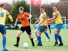 Maarten Nikkessen speelde tegen Matthijs de Ligt en Justin Kluivert: ‘Bij De Meern veel minuten maken’