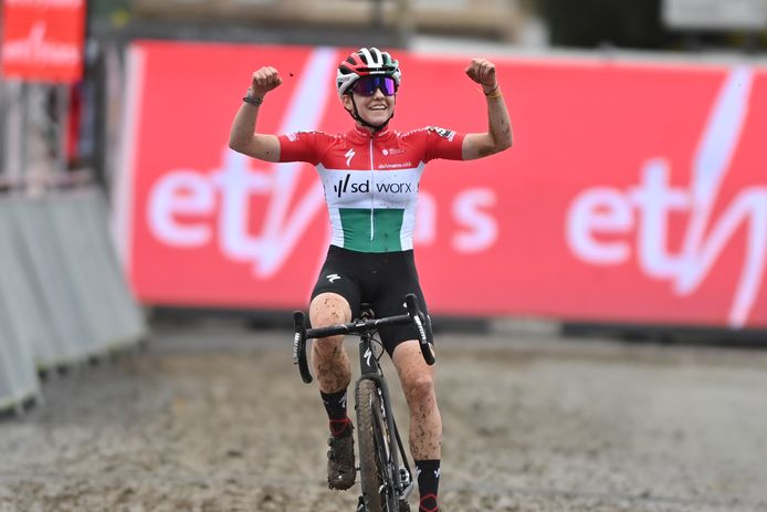 CAPTION CORRECTION - Correcting name, location and date of cyclocross race: Overijse instead of Koppenbergcross, today Sunday 31 October 2021 instead of tomorrow, Monday 1 November 2021 - CORRECT VERSION FOLLOWS: Hungarian Kata Blanka Vas celebrates as she crosses the finish line to win the women's elite race of the 'Cyclocross Overijse' cyclocross cycling event, stage 5/16 in the World Cup competition, Sunday 31 October 2021 in Overijse.
BELGA PHOTO DAVID STOCKMAN