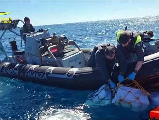 Italiaanse politie neemt 5,3 ton cocaïne in beslag voor Siciliaanse kust