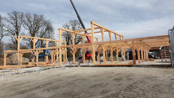 Leerling-restaurateurs van het ROC van Twente bouwen mee aan hun eigen, nieuwe lab
 