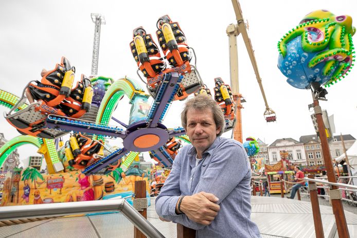 Hans van Tol twee jaar geleden bij zijn attractie de Turbo Polyp op de kermis in Den Bosch