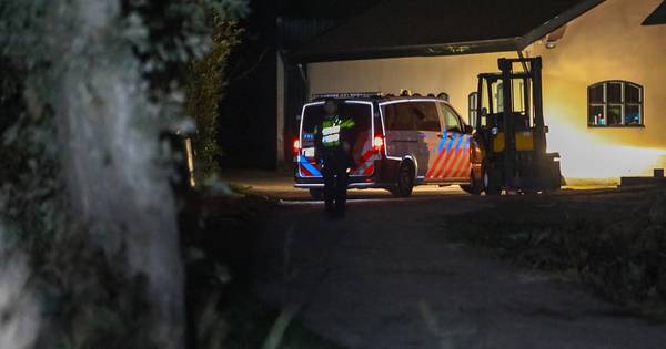 Police pull out twice for shooting in Klarenbeek, but what’s going on?  |  Apeldoorn