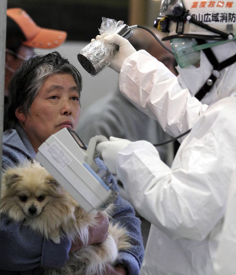Человек получивший дозу радиации. Радиация в Японии. Фукусима фото.