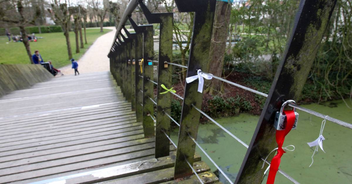 Liefde is... een slotje aan een brug | Brugge