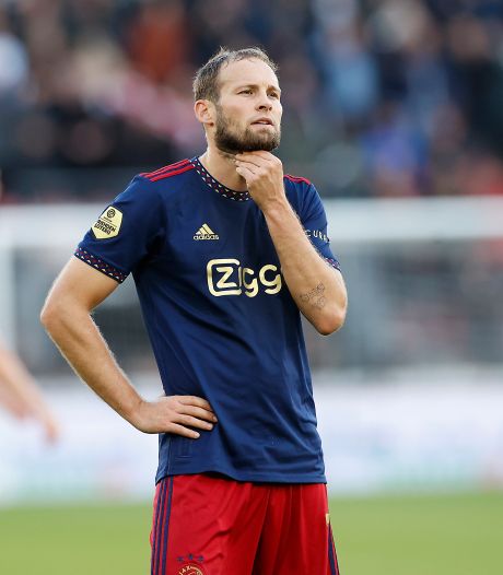 Zwak Ajax moet koppositie afstaan aan PSV na pijnlijke nederlaag bij AZ