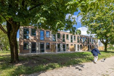 Het heeft even geduurd, maar nu is ie daar: de vergunning voor 24 flexwoningen in Vlijmen