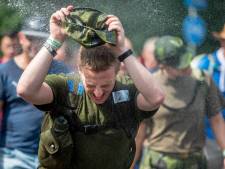 Weeronline vindt Vierdaagse op loeihete dinsdag onverantwoord: 'Op asfalt wordt het wel 45 graden'