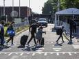 Asielzoekers arriveren bij het aanmeldcentrum in Ter Apel, afgelopen dinsdag. De capaciteit van de asielopvang loopt tegen haar grenzen aan.