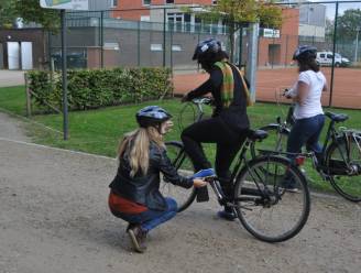 Gemeente start fietslessen voor volwassenen in september: nu inschrijven