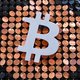 Koers bitcoin zakt tot onder 30.000 dollar