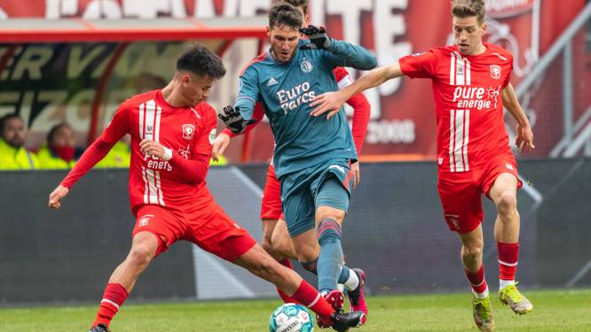Van Wolfswinkel, Smal, Cerny en Hilgers langer bij FC Twente, maar er zijn ook spelers die vertrekken