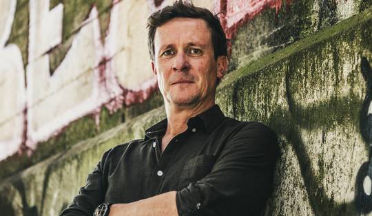 Afrika-kenner Stijn Vercruysse: ‘De realiteit is het omgekeerde van wat politici beweren: hoe meer welvaart je creëert in Afrika, hoe méér mensen migreren’