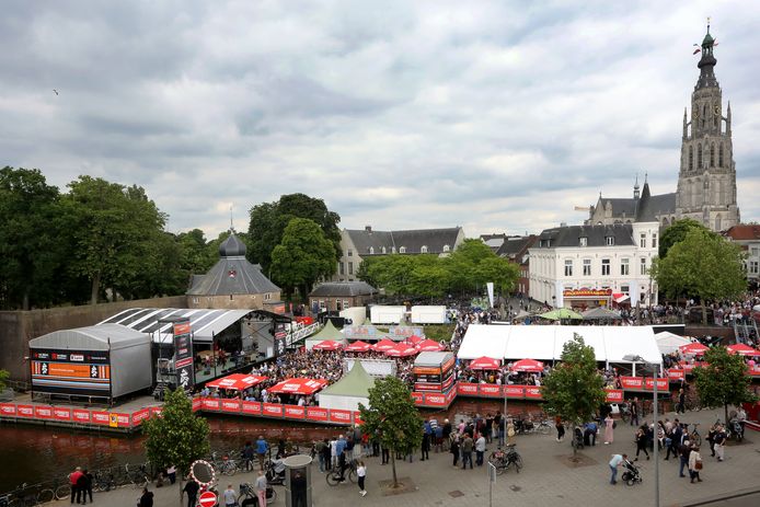 Breda Jazz Festival krijgt bij Spanjaardsgat weer een drijvend podium |  Deze verhalen mag je niet missen 