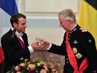 Macron waagt zich aan enkele woorden Nederlands tijdens speech bij de koning