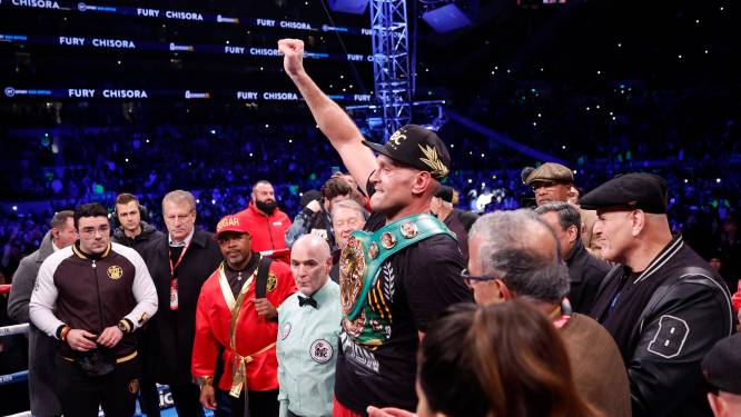 Tyson Fury verslaat Derek Chisora voor de derde keer in wereldtitelgevecht: ‘Wat een strijder’