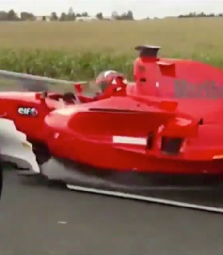 Politie zoekt bestuurder die met ogenschijnlijke Formule 1-auto op snelweg Tsjechië rijdt
