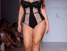 Ashley Graham pose nue et célèbre ses rondeurs