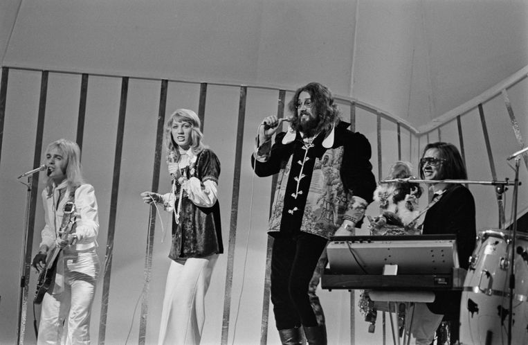 Mouth & MacNeal zongen in 1974 tijdens het Eurovisie Song Festival in Brighton Ik zie een Ster. Beeld Getty Images