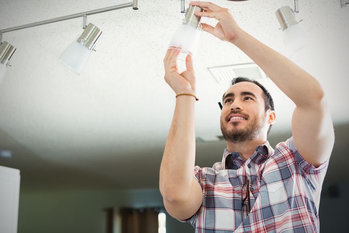 De verlichting in je huis draagt enorm bij aan de sfeer en gezelligheid.