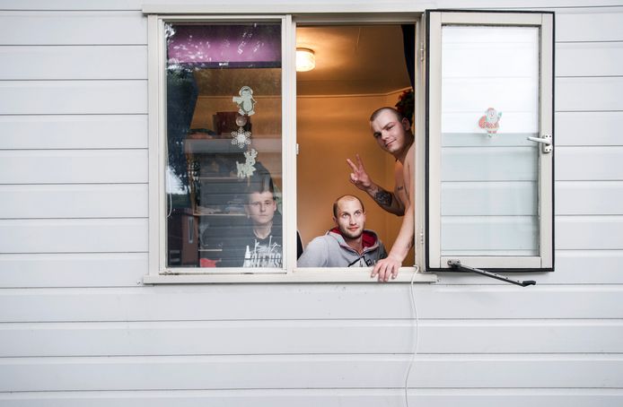 ‘Als je pech hebt slaap je in een verouderd bungalowpark, of in een ‘verkamerde’ eengezinswoning.’