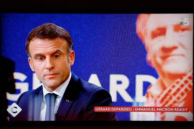 Franse President Macron neemt het op voor Gérard Depardieu: ‘Doelwit van klopjacht’